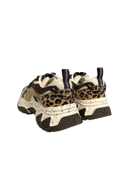 Steve Madden Animates